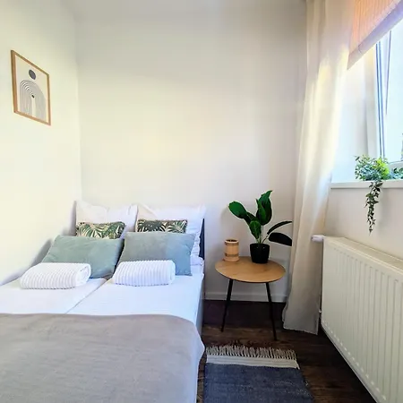 Muelle Sauna Parking Plac Zabaw 코워브제크