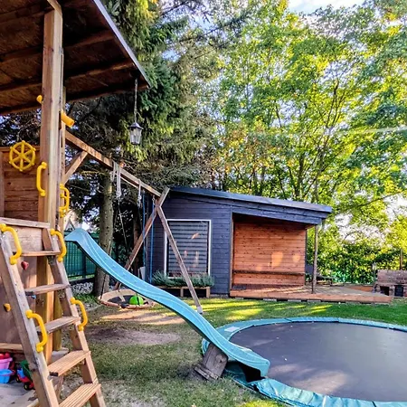 Muelle Sauna Parking Plac Zabaw 科沃布热格