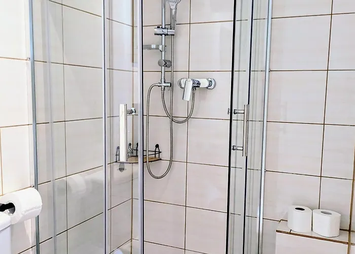 Muelle Sauna Parking Plac Zabaw * كولوبرزيغ